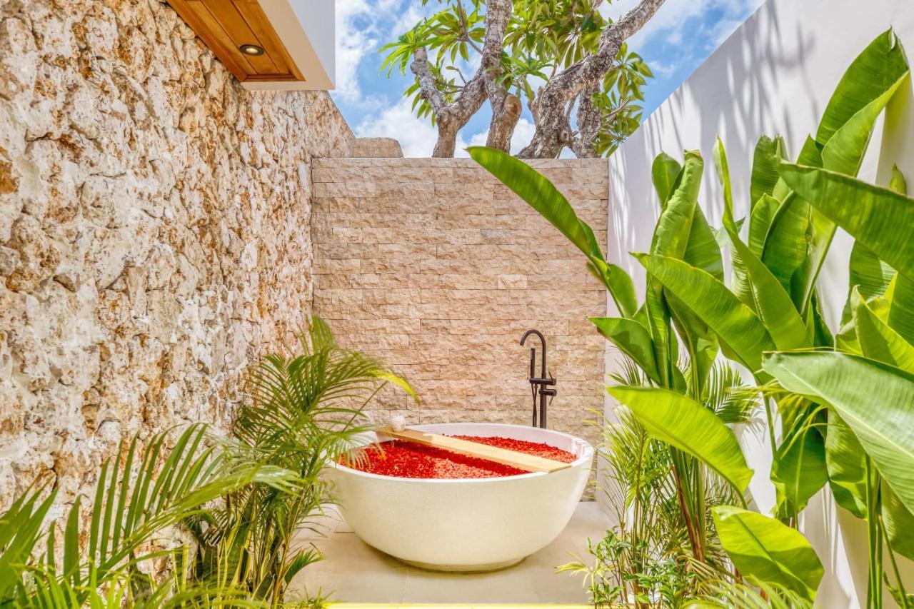 Villa Tango - New Luxurious 7bdr Prime Location Seminyak (Bali)
