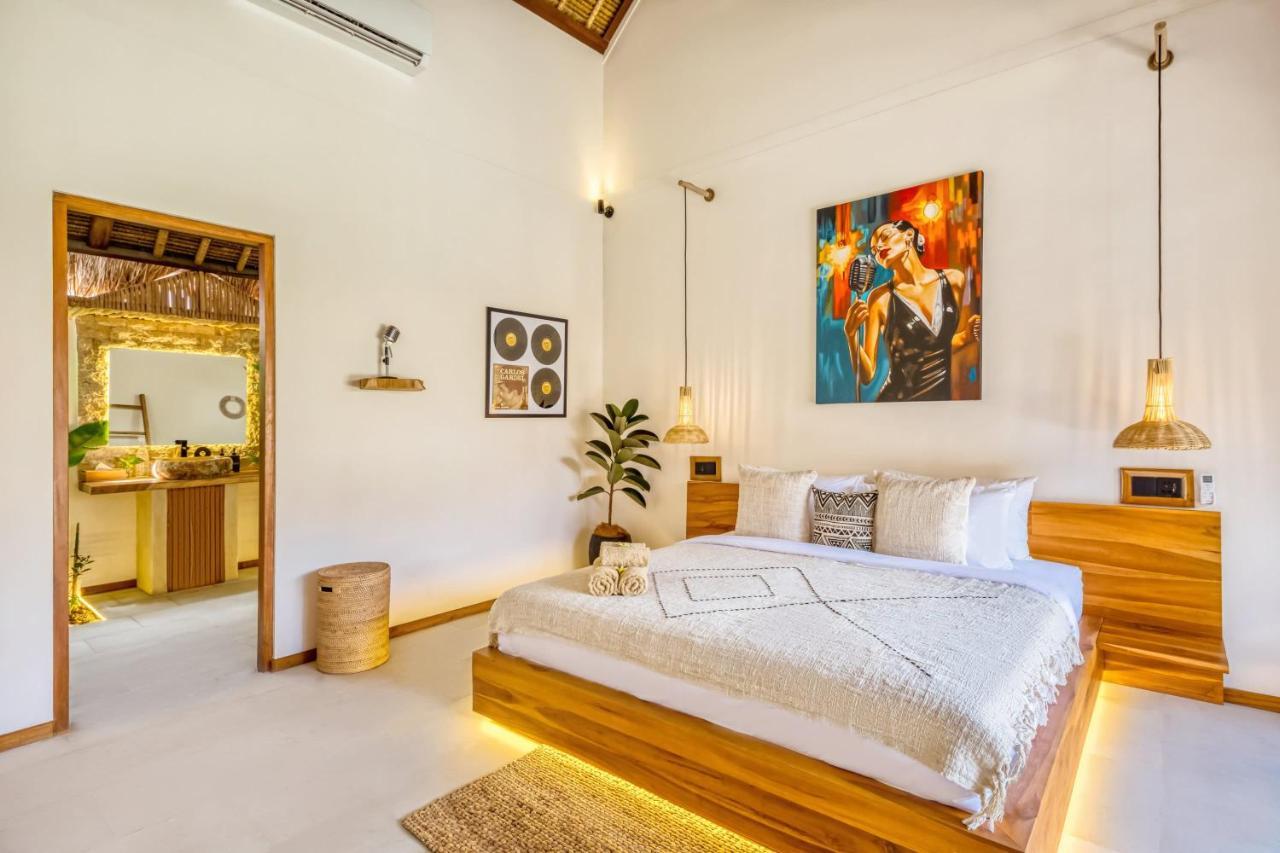 Villa Tango - New Luxurious 7bdr Prime Location