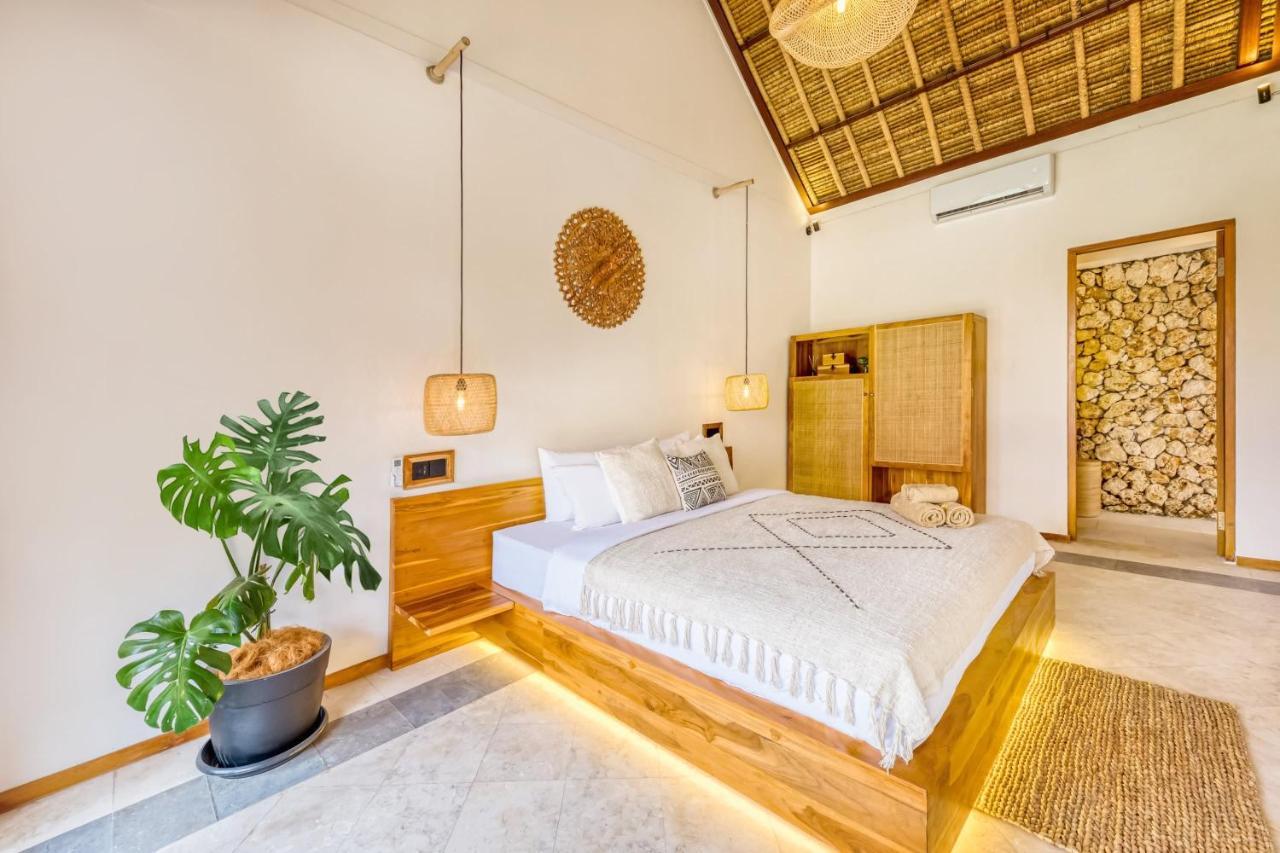 Tango - New Luxurious 7bdr Prime Location Seminyak (Bali)