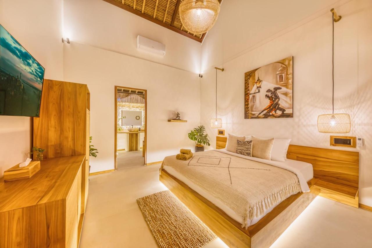 Villa Tango - New Luxurious 7bdr Prime Location Seminyak (Bali)