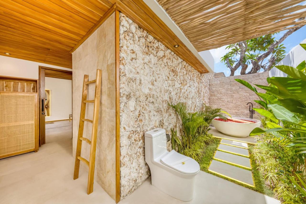 Villa Tango - New Luxurious 7bdr Prime Location Seminyak (Bali)
