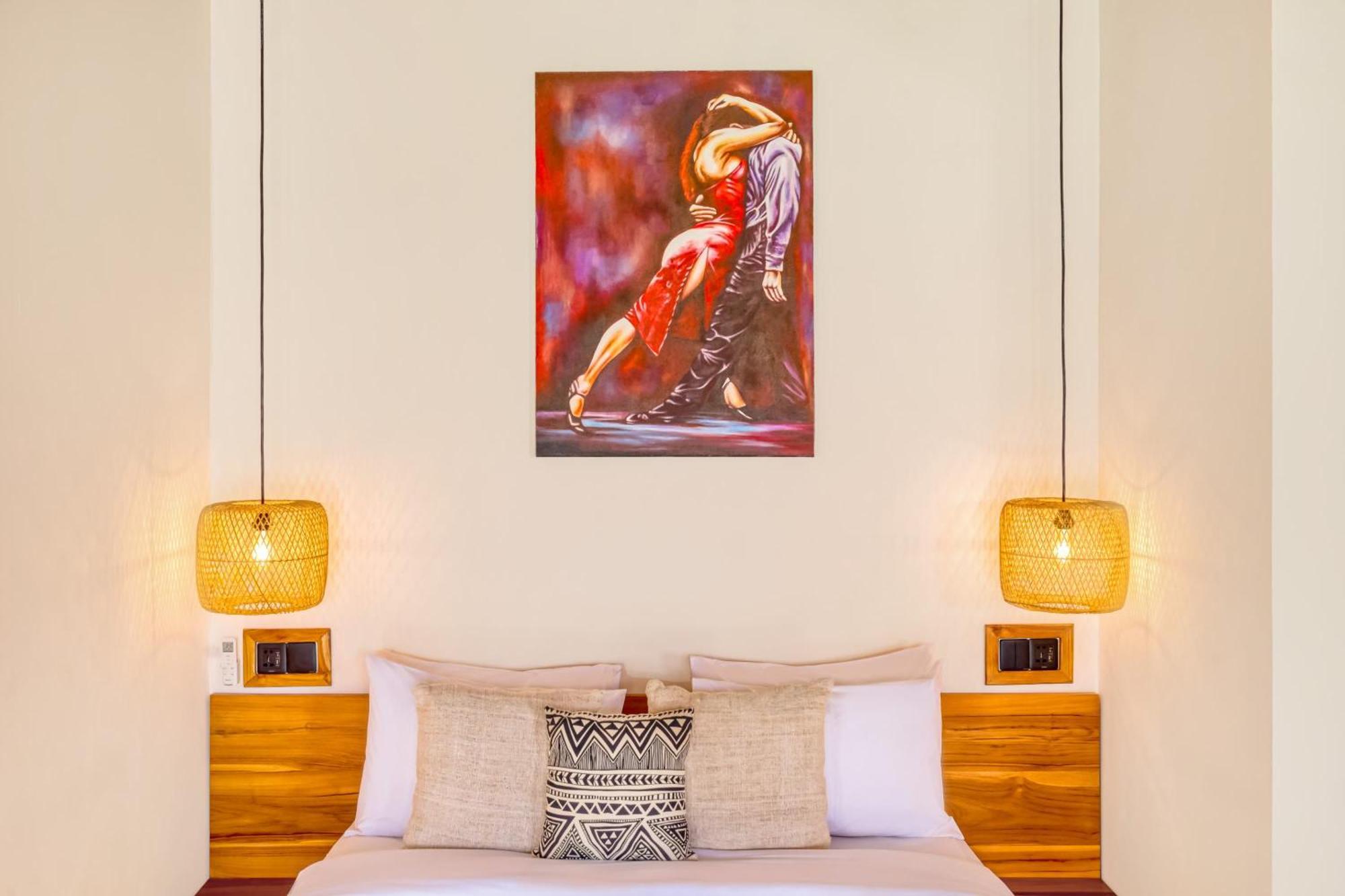 Tango - New Luxurious 7bdr Prime Location Villa